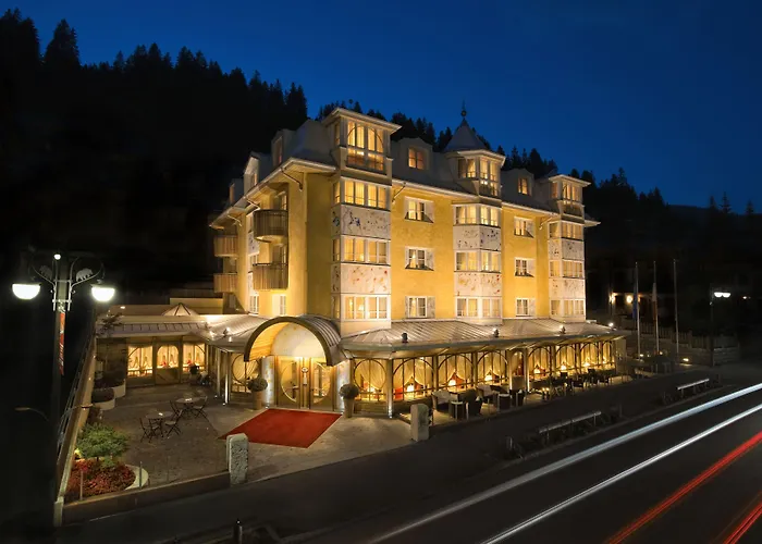 Alpen Suite Hotel Madonna